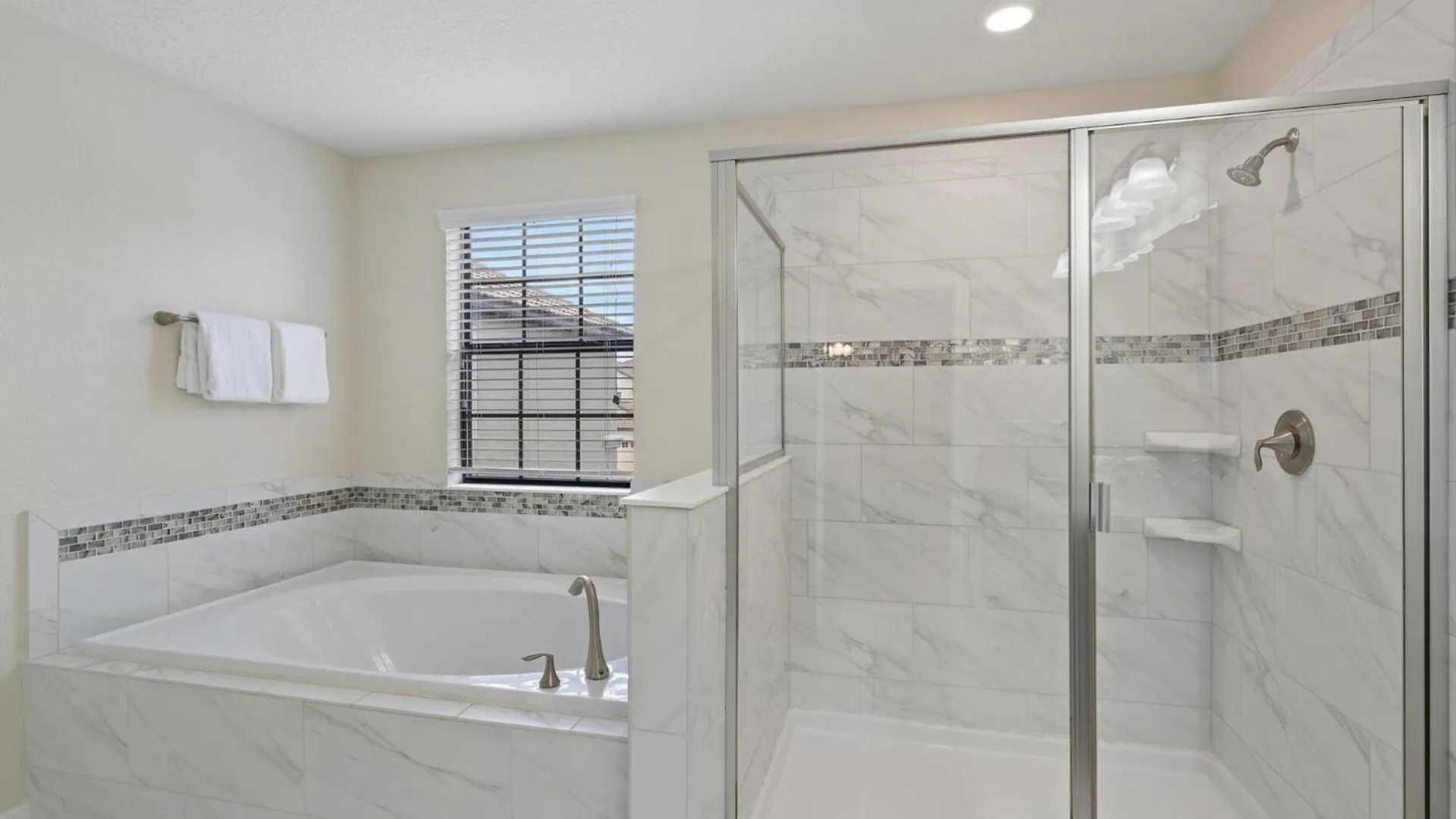 Orlando Villa 6467: Pool Game Room Resort Access Davenport