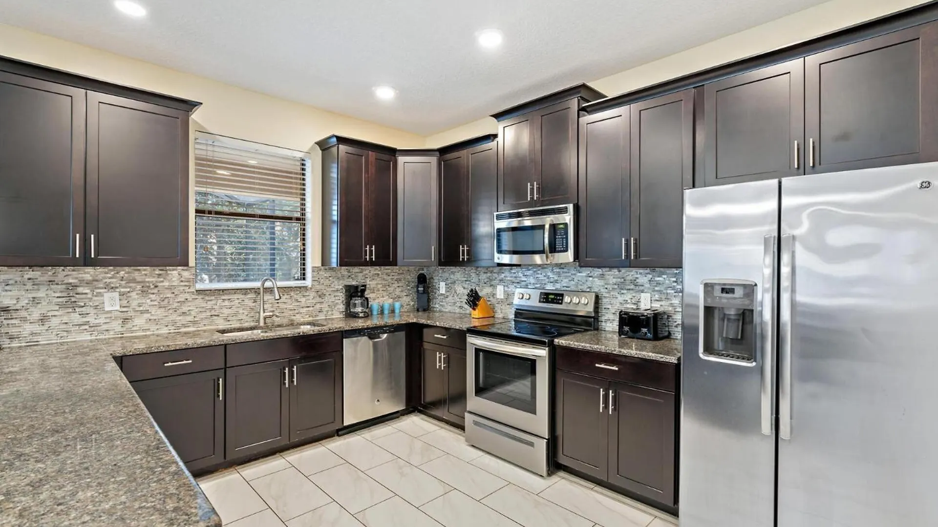Orlando Villa 6467: Pool Game Room Resort Access Davenport
